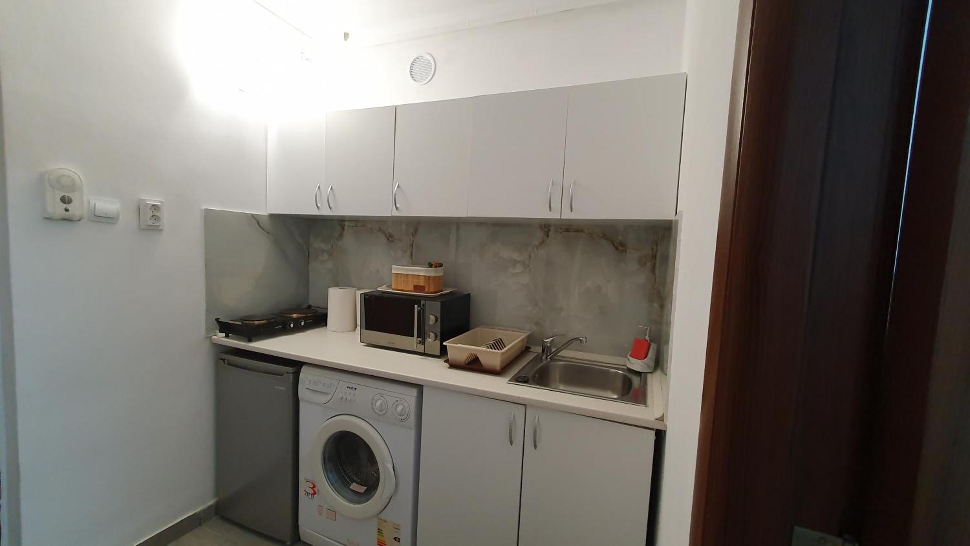 Janine Apartment *